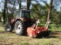 Broyage forestier avec tracteur pour débroussaillage anti-incendie
